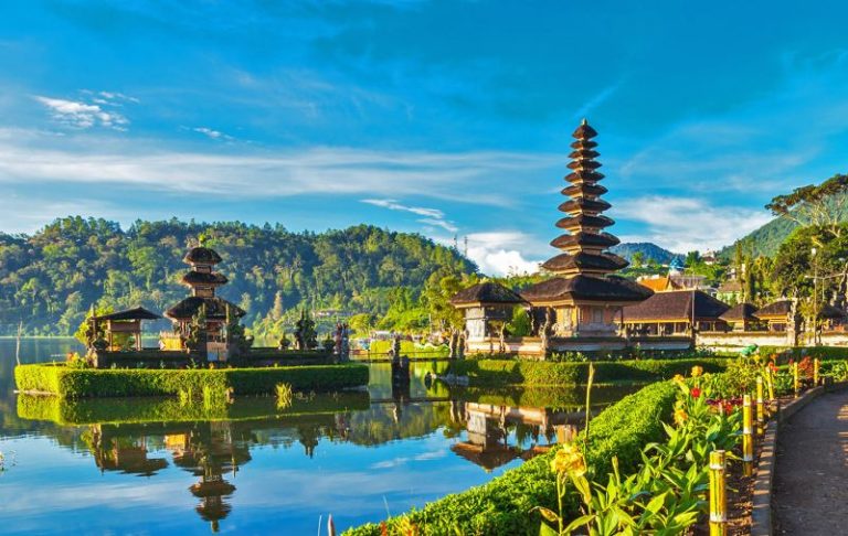 Optimized by JPEGmini 3.13.3.8 0x44636875